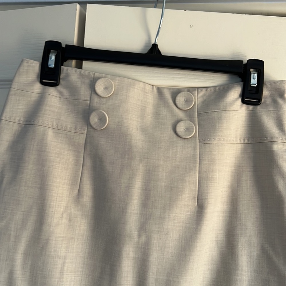 Skirt - Picture 2 of 8